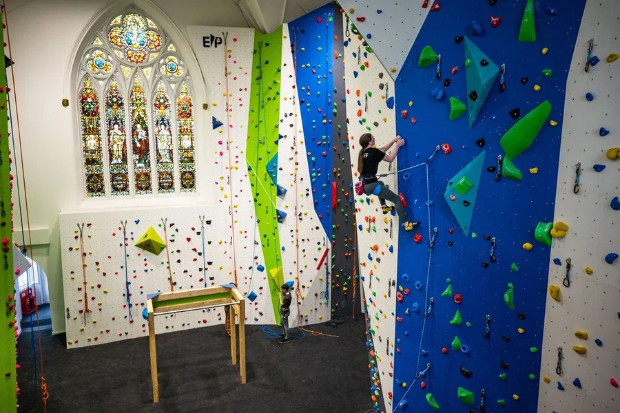 Above adventure climbing center
