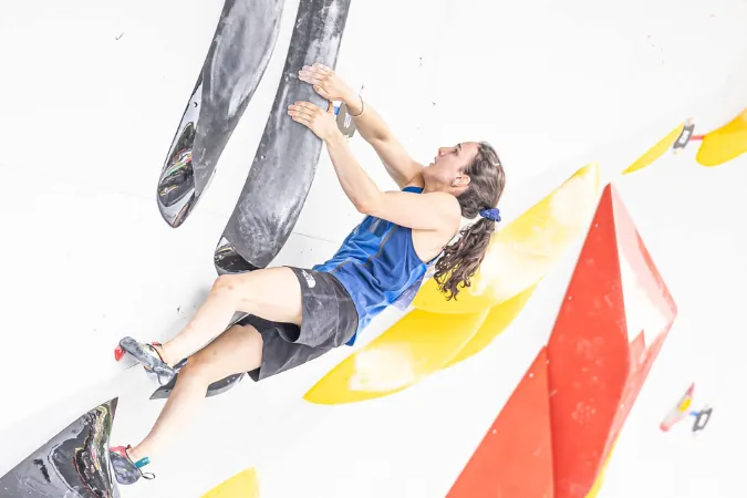 Demi-finales de bloc des OQS d'escalade à Budapest