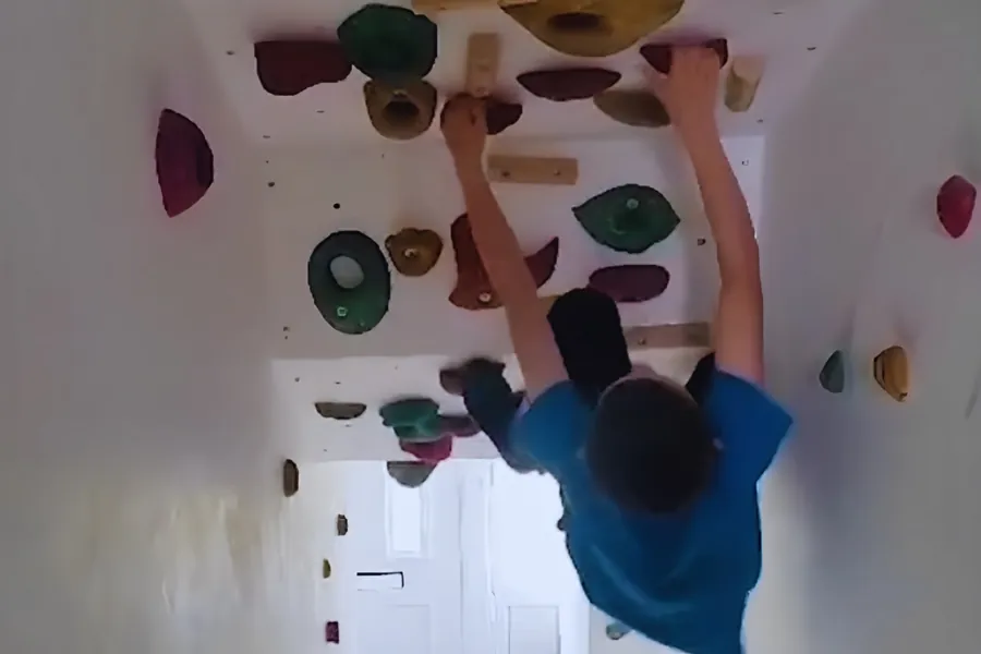 escalade syndrome de Gilles de la Tourette