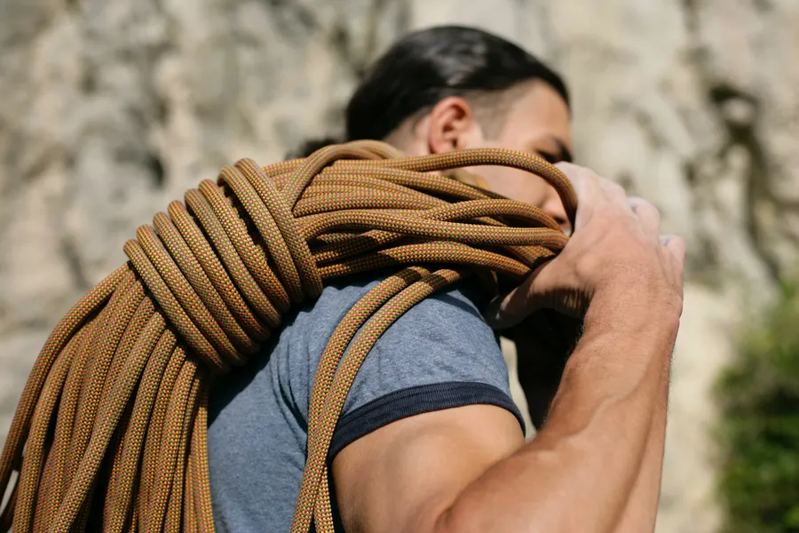 Avant-bras musclés escalade